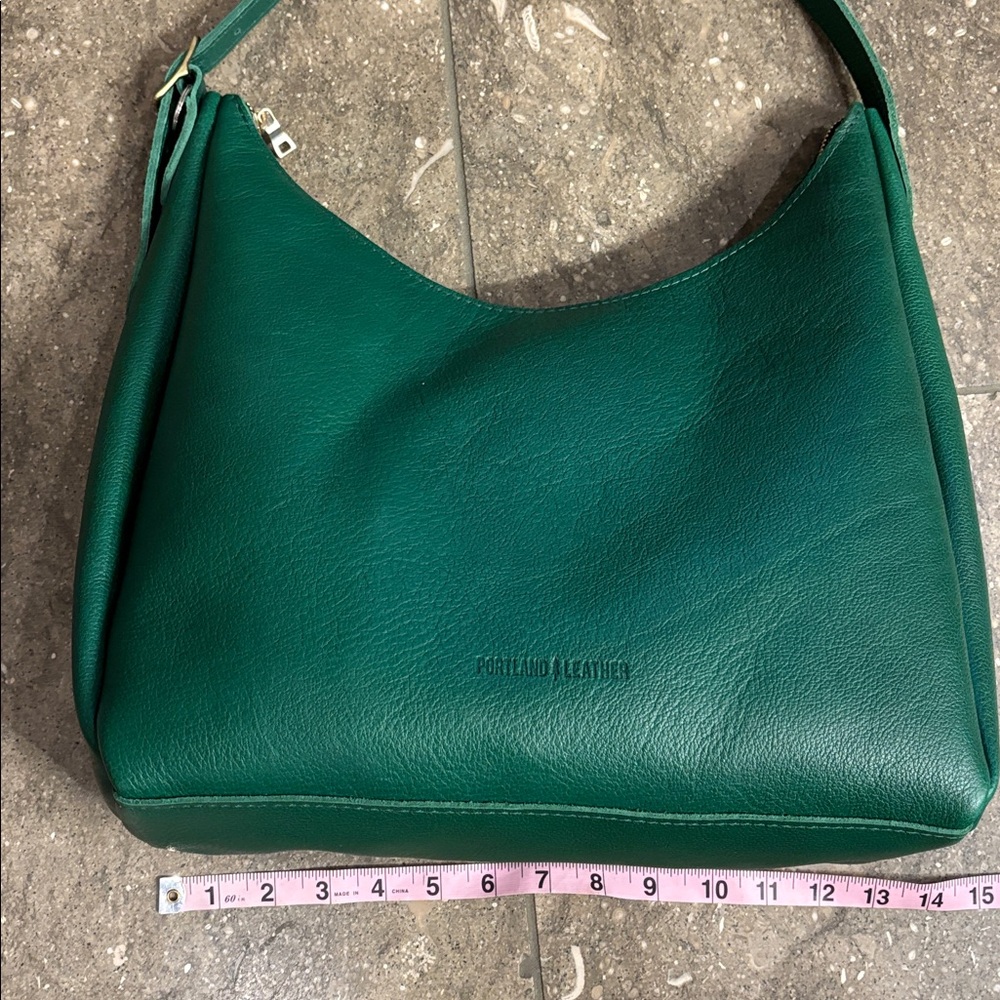 Aspen Large in Bacalar by Portland Leather, New in Box - Picture 6 of 13
